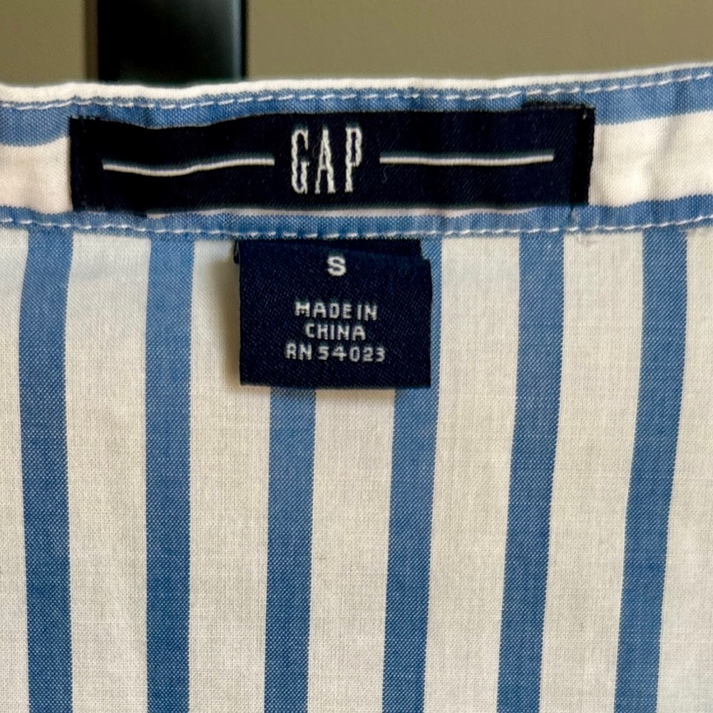 GAP Blue and White Striped Pop Over Blouse - Picture 3 of 7